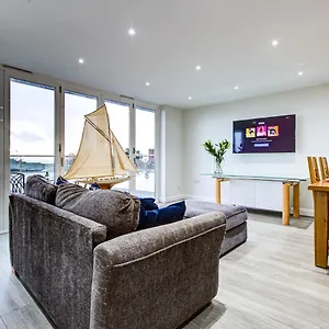 https://leigh-penhouse-apartment.cambridgehotelsuk.com